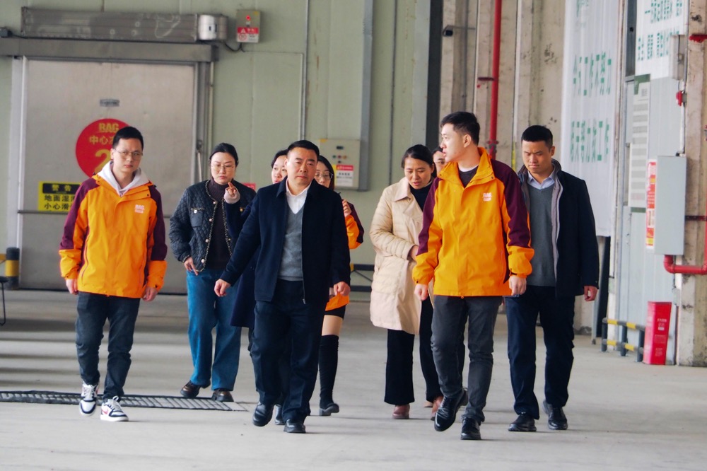 龍年啟新歲 共赴新征程 I 萬州區(qū)委副書記彭志輝一行蒞臨百安港農(nóng)產(chǎn)品批發(fā)市場調(diào)研